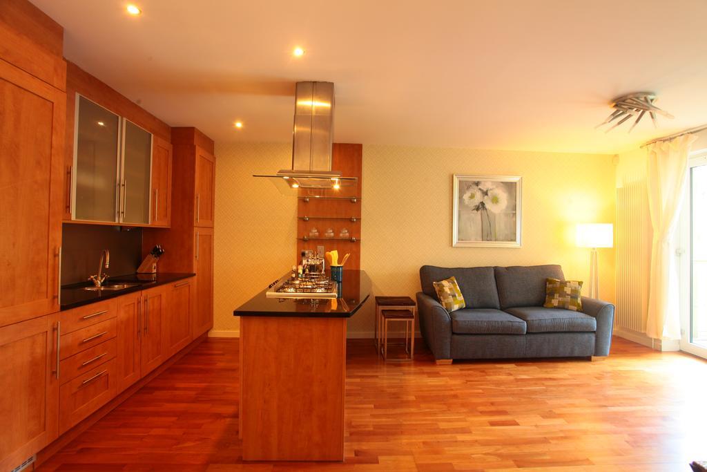 Edinburgh Old Town Apartment Exterior photo